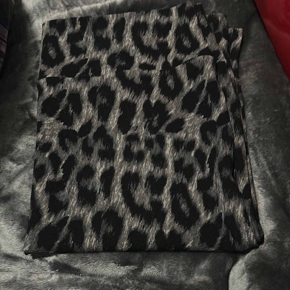 Cheetah print pencil skirt